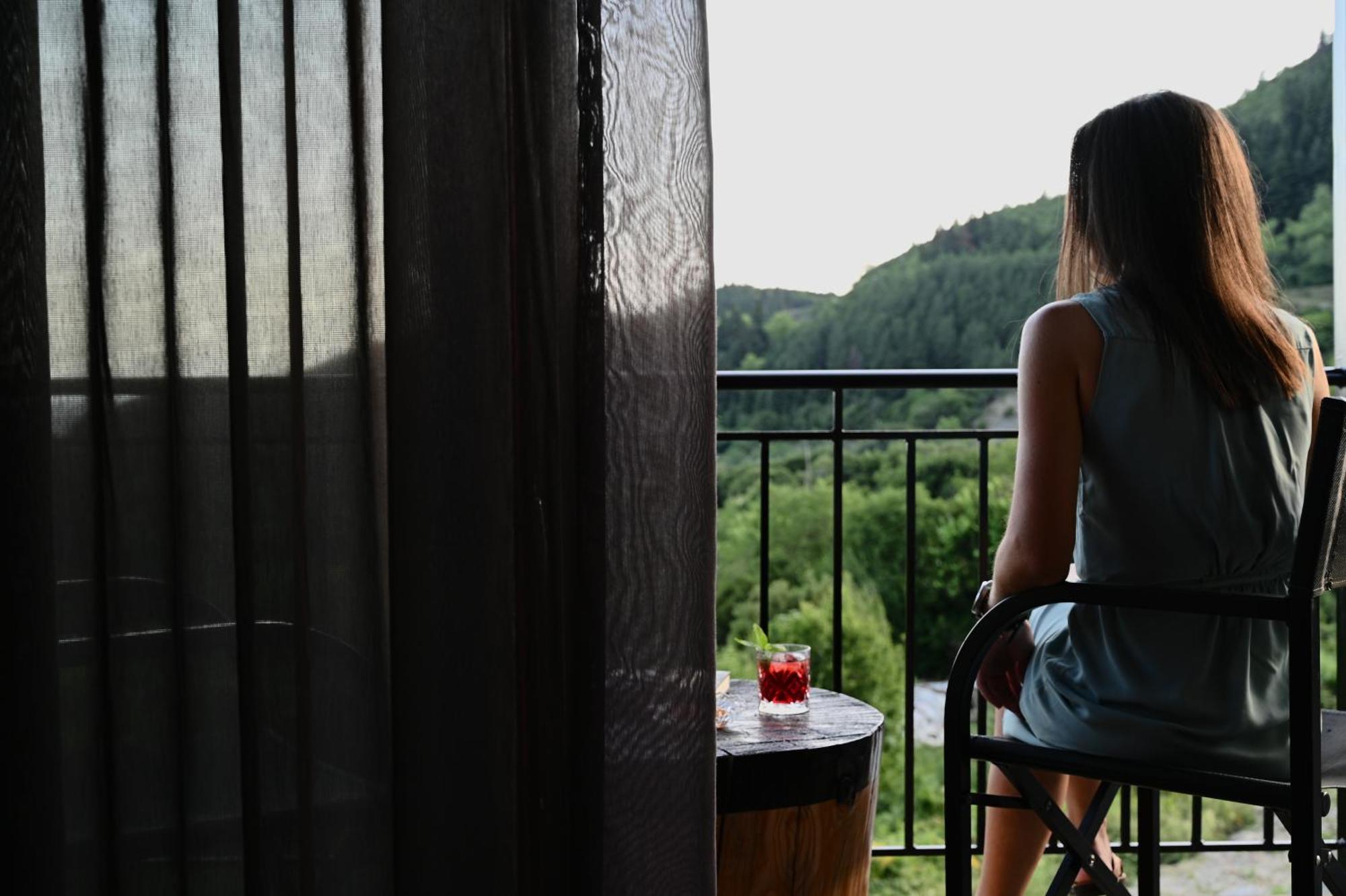 Rouista Tzoumerka Resort Vourgareli Zimmer foto